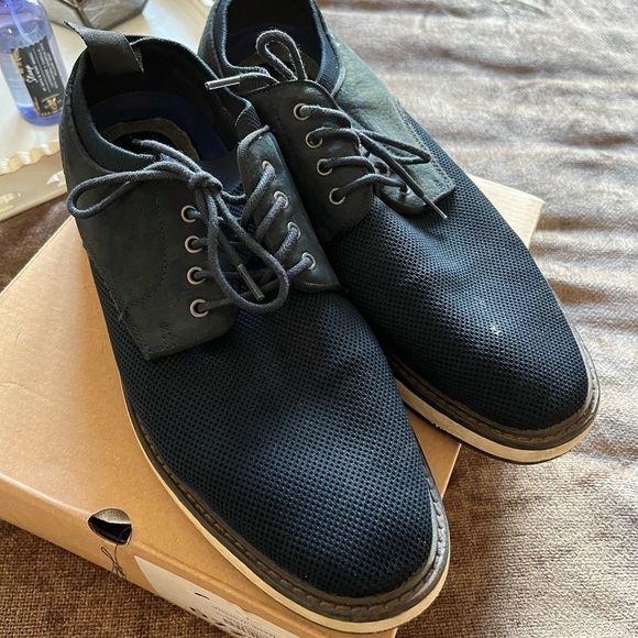 *HOST PICK* Vince Camuto Men’s Navy Dress Shoes - Size 10 1/2 M main image 6